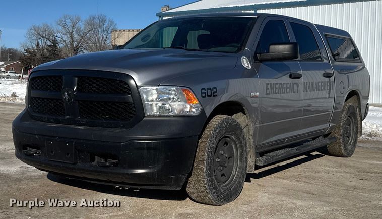 2020 Dodge Ram 1500 Crew Cab pickup truck - LH9440