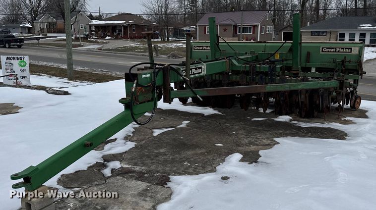 2003 Great Plains Solid Stand 14 grain drill - DH9771