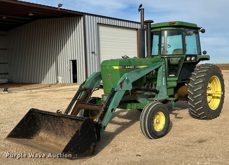 1979 John Deere 4440 tractor - EJ3443