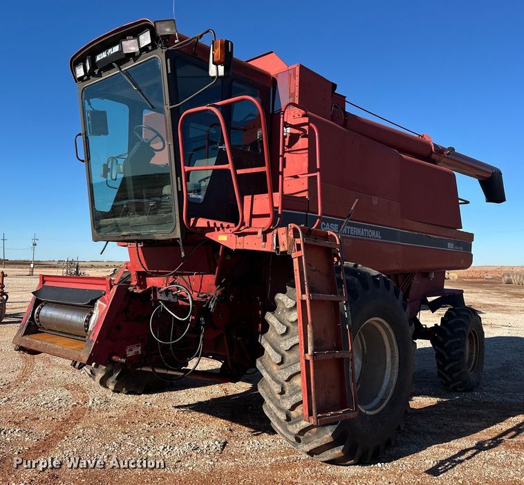 1992 Case IH Axial-Flow 1680 combine - ER4826