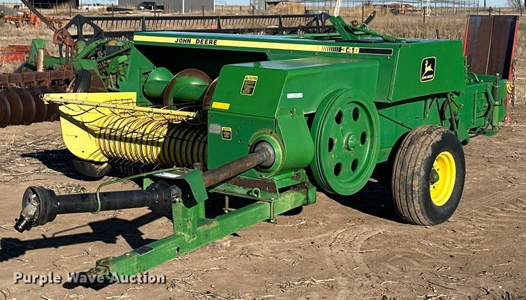 1991 John Deere 348 small square baler - ER8692