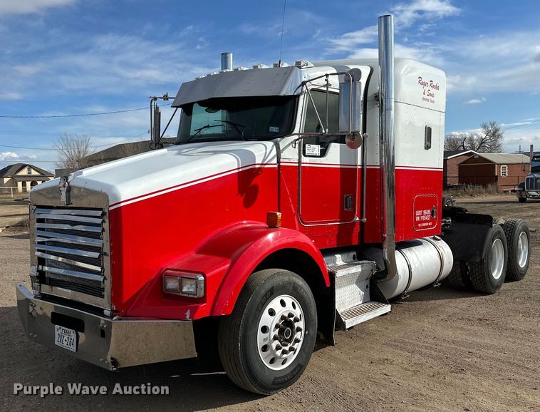 2000 Kenworth T800 semi truck - DP6110