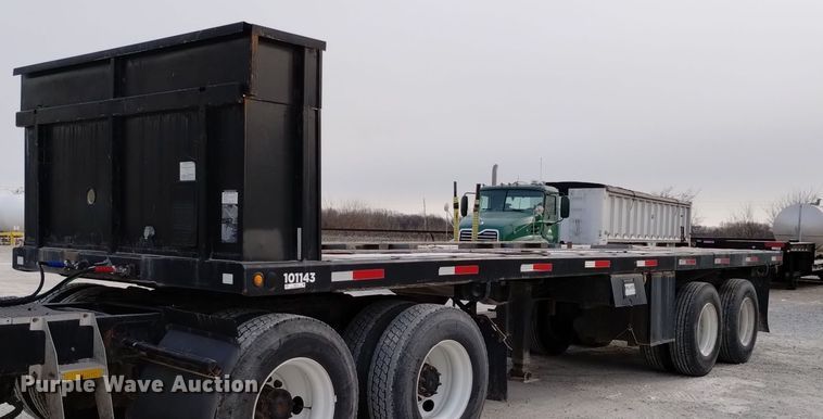 1992 Dynaweld flatbed trailer - EH0115