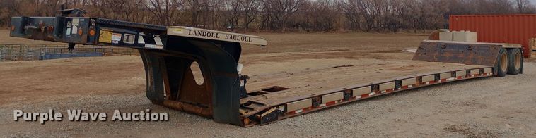 2004 Landoll 825F lowboy equipment trailer - EO0538