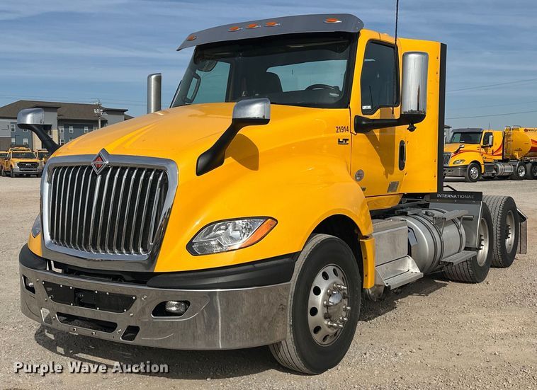 2021 International LT625 semi truck - ER4875