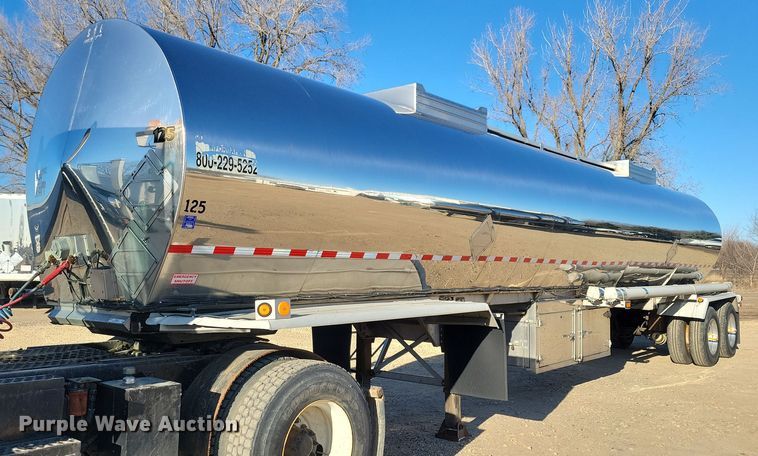 1998 Stainless Tank & Equipment  tank trailer - NB9760
