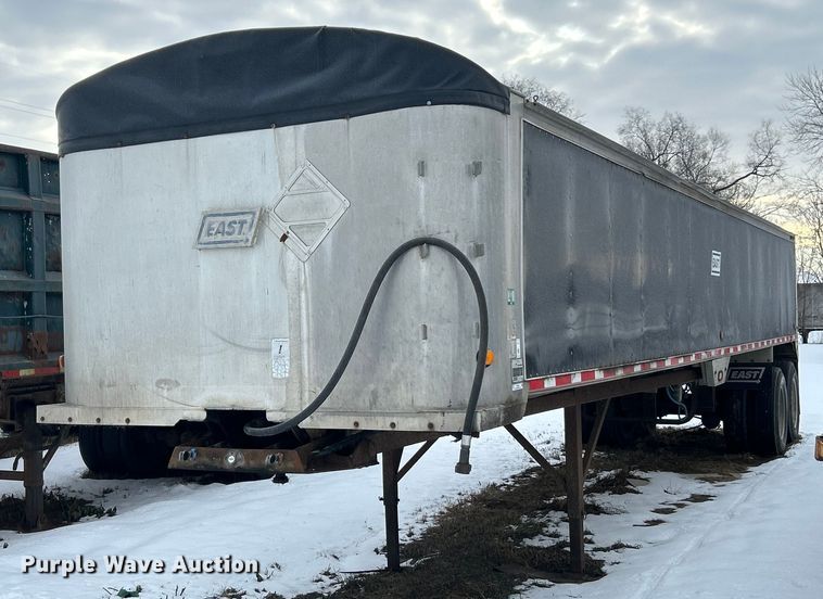 2002 East XLS end dump trailer - NJ9738