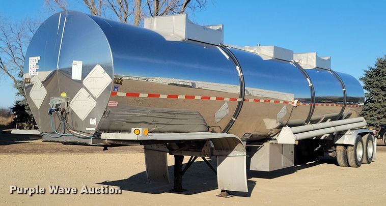 2000 Nova tank trailer - OH9509