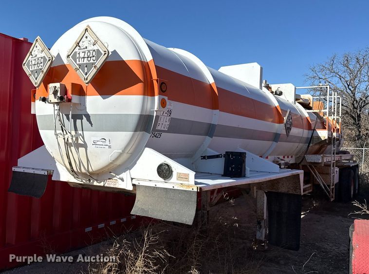 2012 Overland acid tank trailer - DJ0867