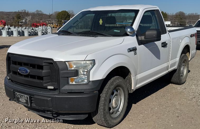 2016 Ford F150 XL pickup truck - DO0259