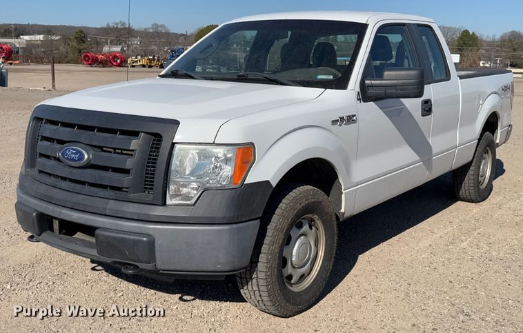 2010 Ford F150 XL SuperCab pickup truck - DO0260