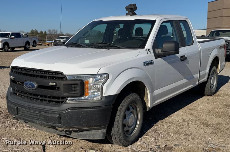 2018 Ford F150 XL SuperCab pickup truck - DO0263