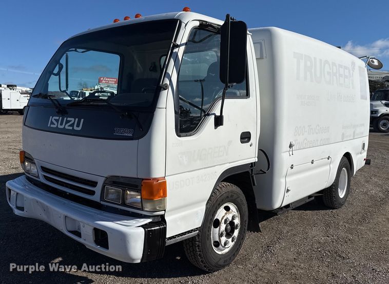 2003 Isuzu  NPR sprayer truck  - EG2487