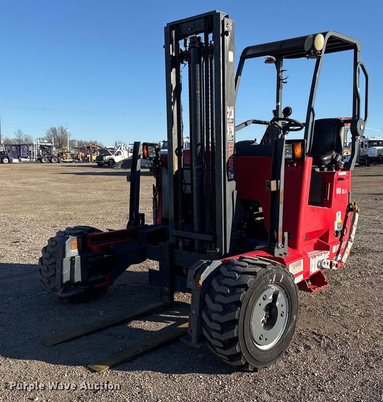 2016 Moffett M8 55.4 forklift - EG2497