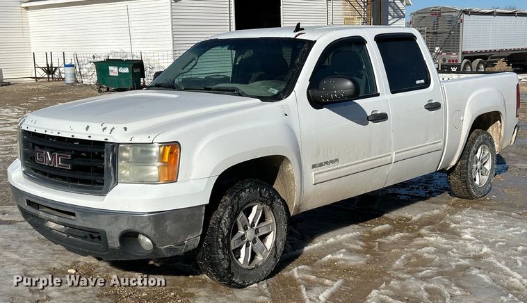 2009 GMC Sierra 1500 SLE Crew Cab pickup truck - EK2575