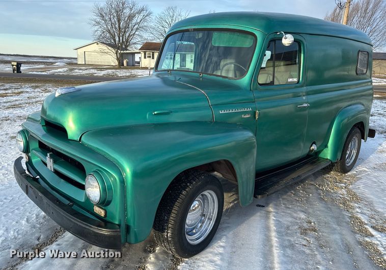 1955 International R-110 Series SUV - EN5052