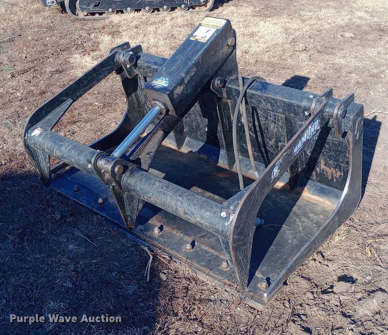 Blue Diamond 106035-25 compact utility loader grapple bucket - DK7480