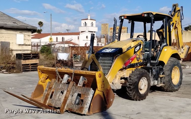 2015 Caterpillar 420F2 backhoe - EH0123