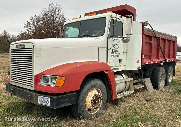 1995 Freightliner FLD dump truck - EJ5267
