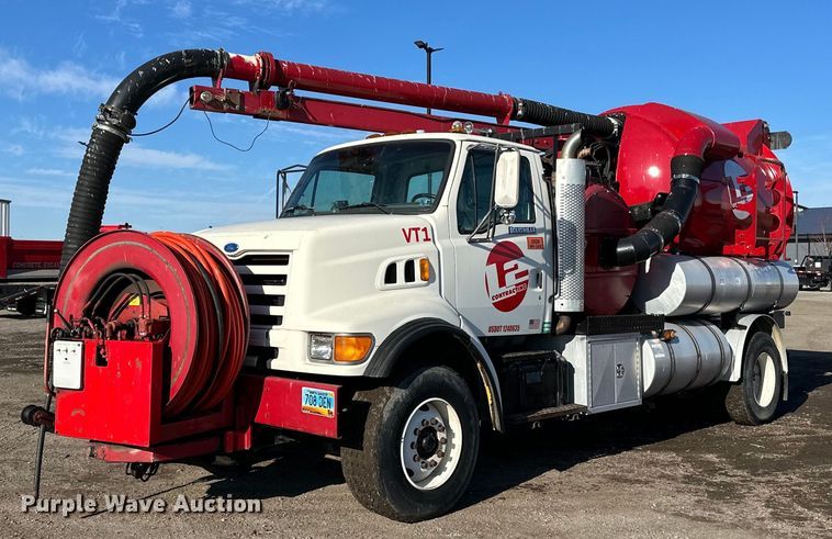 1997 Ford Louisville  sewer jetter truck - EN2561