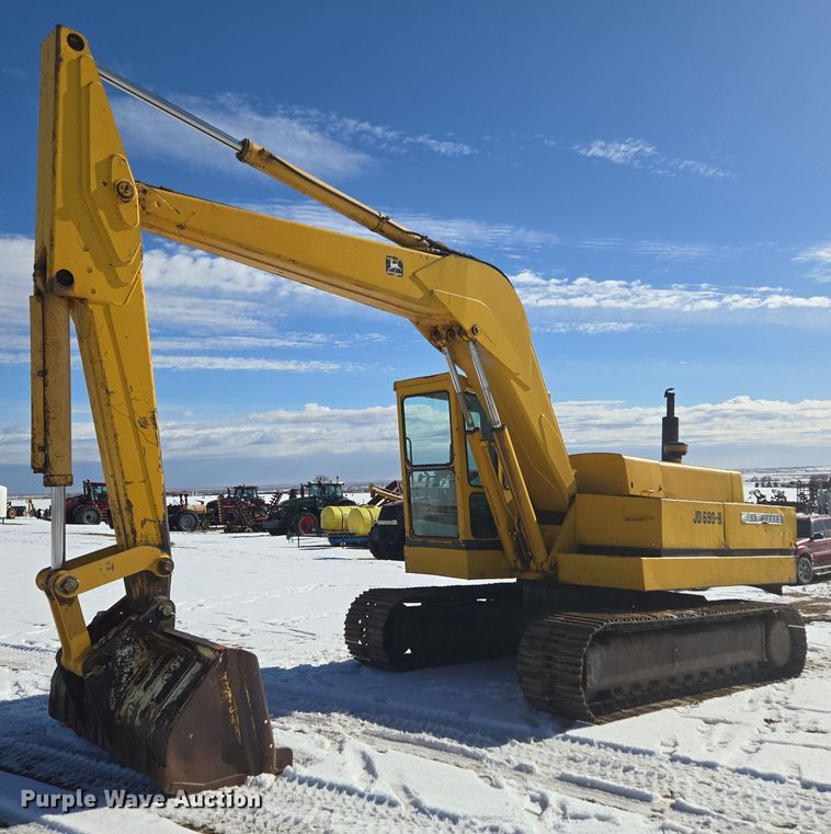 1979 John Deere 690B excavator - ER5119