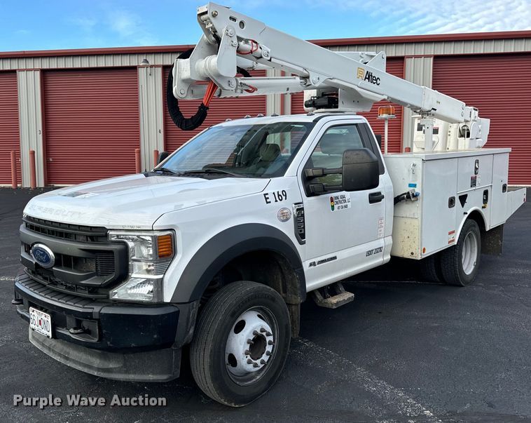 2021 Ford F550 Super Duty XL bucket truck - DW3275