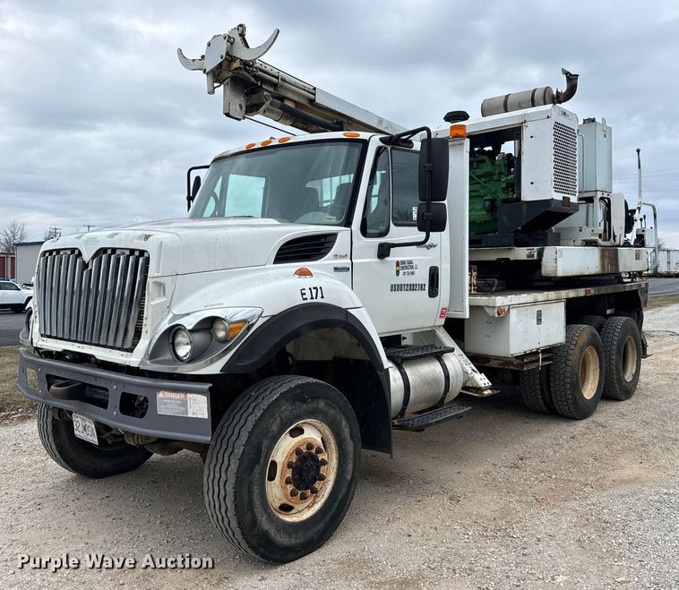 2009 International  7400 WorkStar pressure digger truck - DW3326