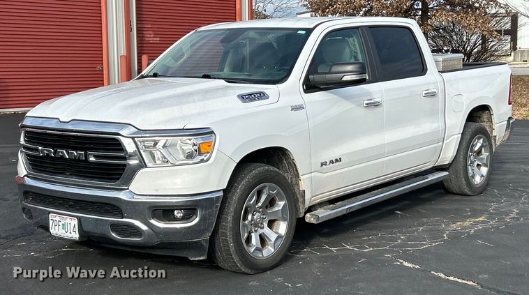2020 Dodge Ram 1500 Crew Cab pickup truck - DW3354