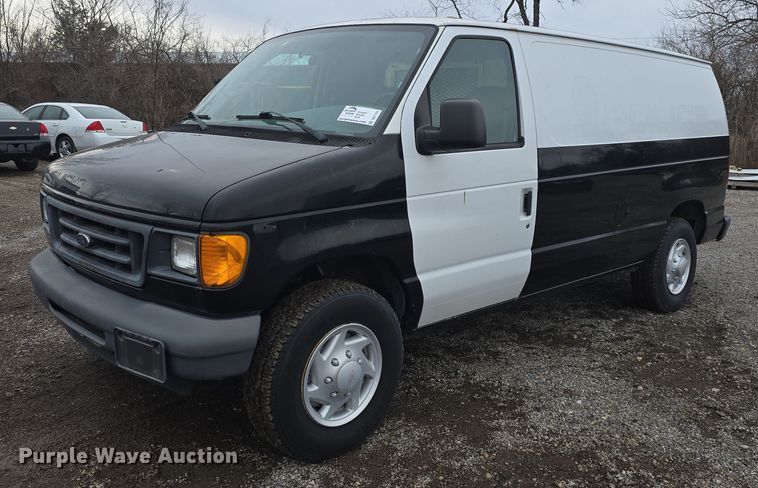 2007 Ford E250 prisoner transport van - DO7755