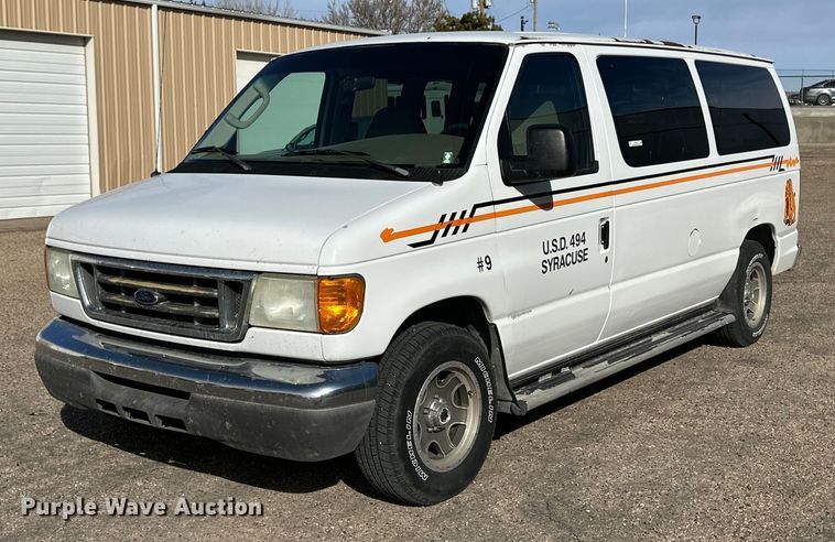 2006 Ford E150 XLT van - ER8700