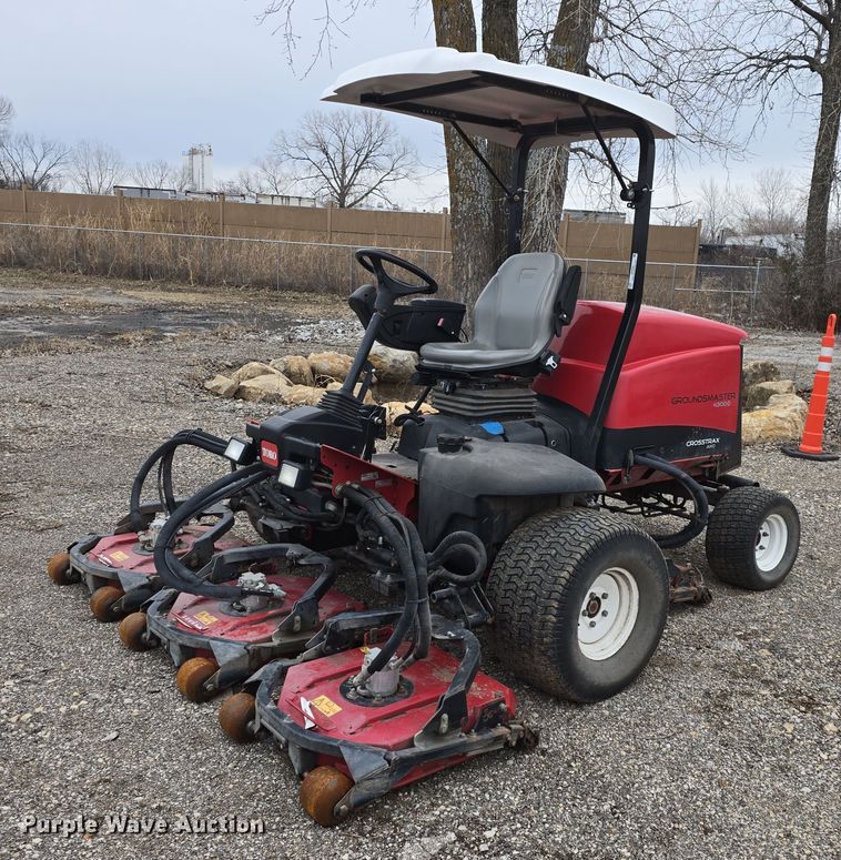 2013 Toro Groundsmaster 4300D lawn mower - NI9500