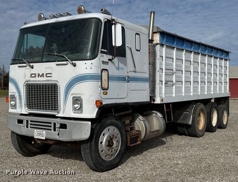 1970 GMC grain truck - DO0538