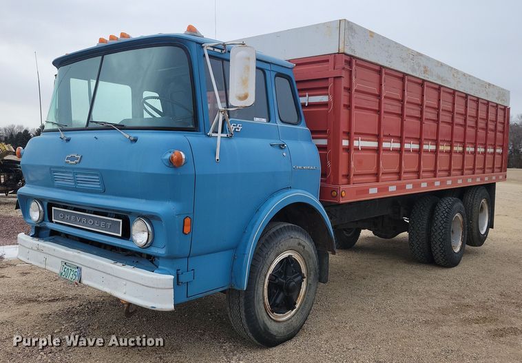 1974 Chevrolet  65 grain truck - OH9493