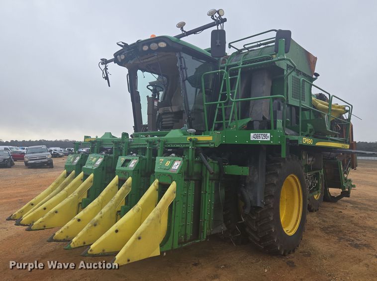 2019 John Deere CP690 cotton picker - YA0315