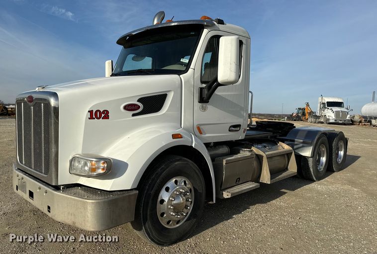 2019 Peterbilt 567 semi truck - EN5084