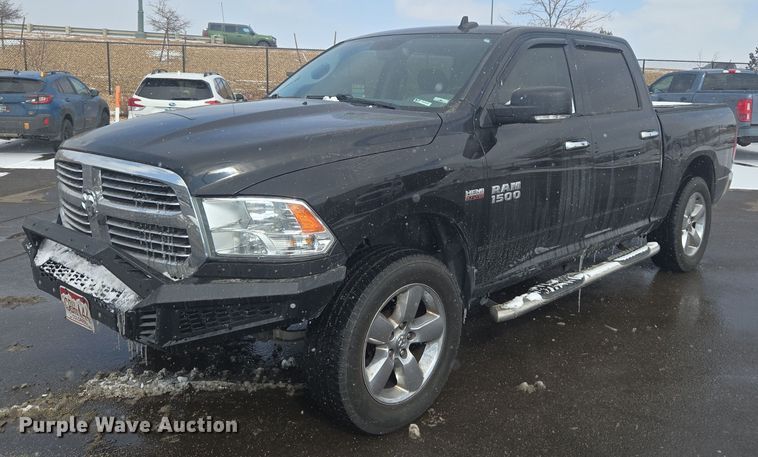 2018 Dodge Ram 1500 Crew Cab pickup truck - DT7044
