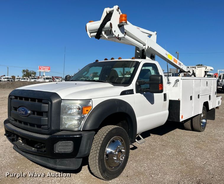 2014 Ford F450 Super Duty bucket truck - EG1166