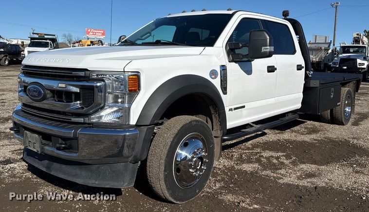 2020 Ford F550 Crew Cab flatbed truck - EG2527
