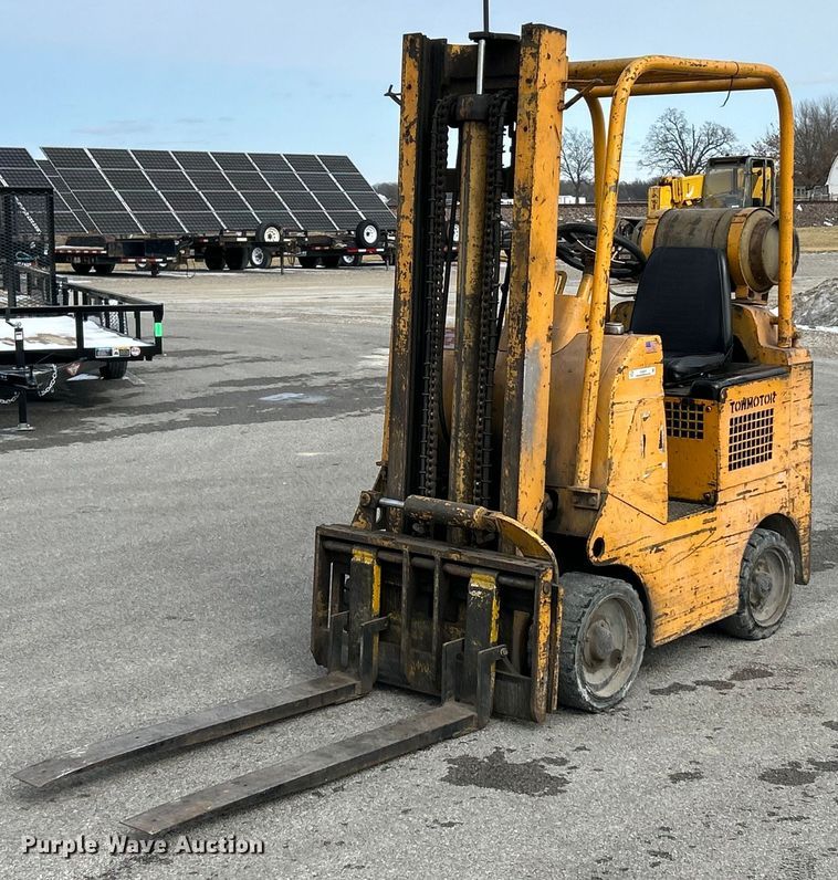 Towmotor 422SLP4015 forklift - EK2673