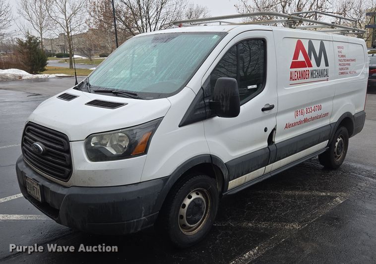 2015 Ford Transit 250 van - EQ3945