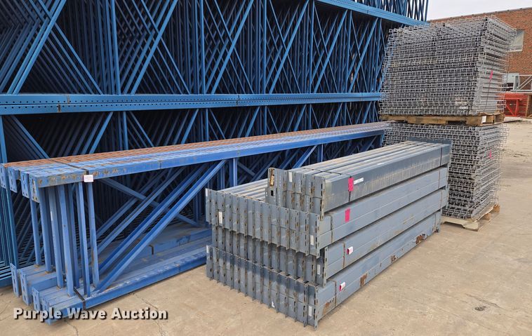 T-Bolt pallet racking - EQ3971