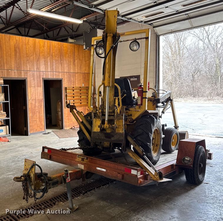 1990 Owens Classic tilt deck equipment trailer - DH9843