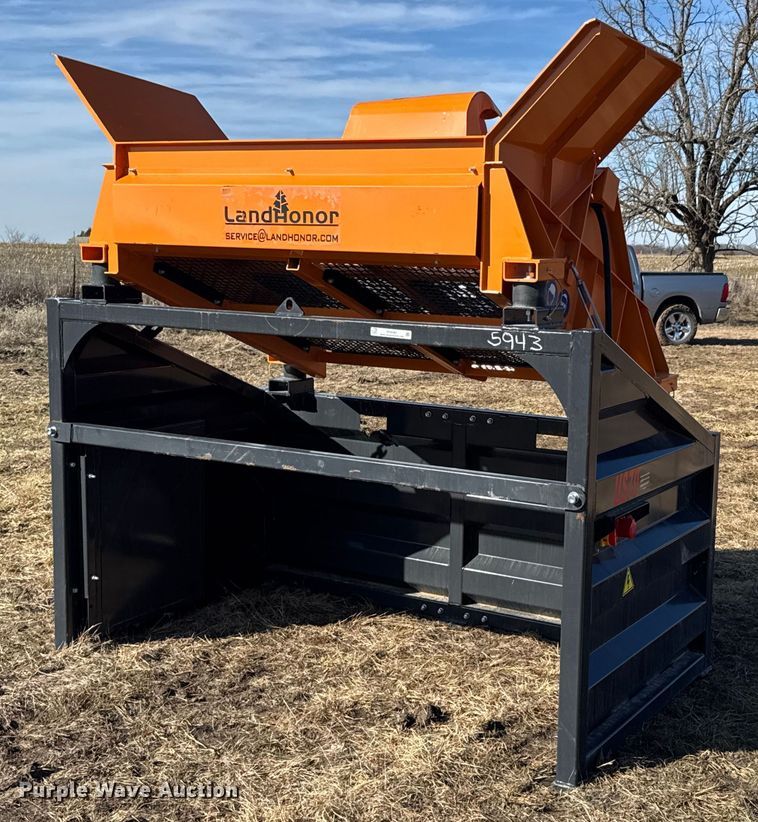 2024 LandHonor US70 vibratory screen - DO0361