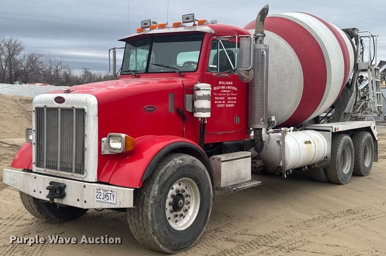 2005 Peterbilt 357 ready mix truck - DO0372