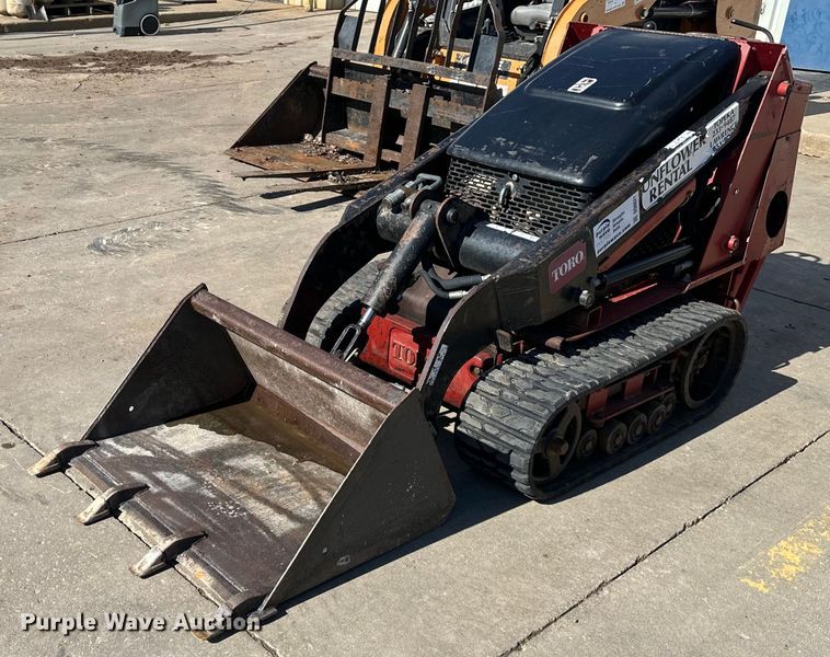 2009 Toro TX 427 compact utility loader - DQ6621