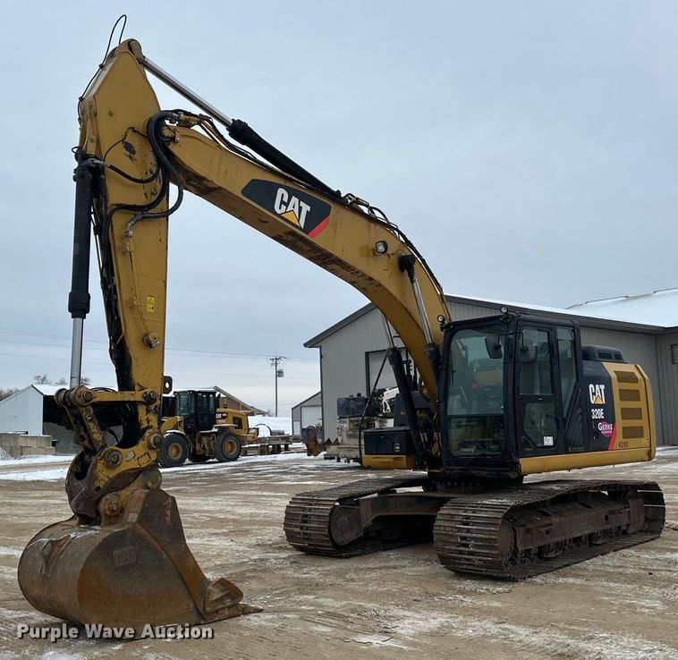 2014 Caterpillar 320EL excavator - DV0590