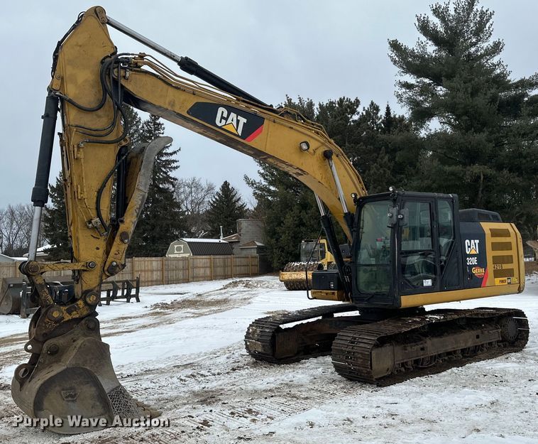2013 Caterpillar 320E excavator - DV0593