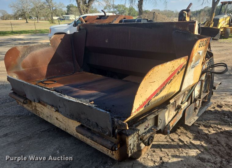 Mauldin 690F paver - DV1257