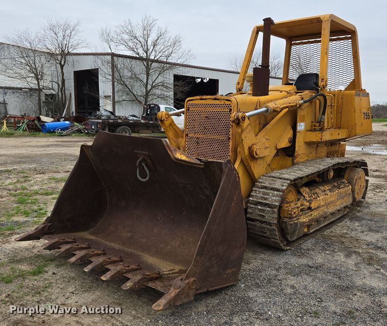 1977 John Deere 755 track loader - DV1270