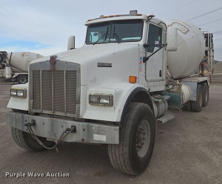 2009 Kenworth W900 ready mix truck - DW1841